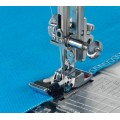 Лапка оверлочная Janome (С) со щёточкой Лапка оверлочная Janome (С) со щёточкой